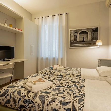 Fotofever Apt, Two Bedrooms With Air Conditioned In Elegant Shopping Area, Close To Vatican City 로마 외부 사진